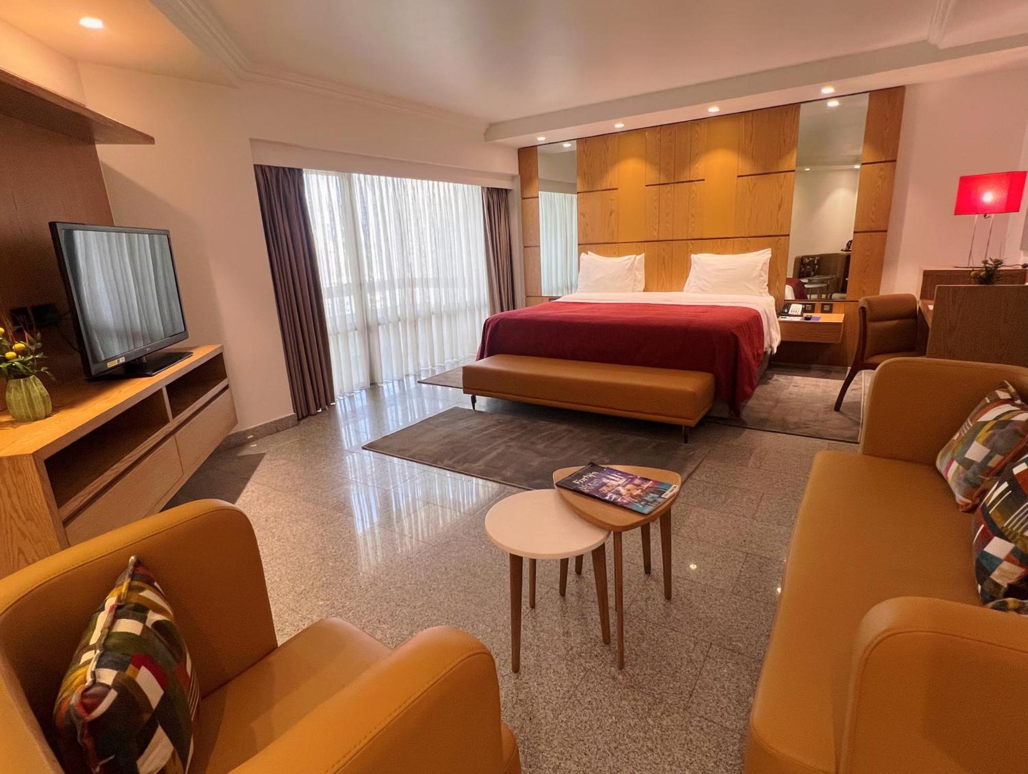 Eko Hotel Main Building Lagos Exterior photo