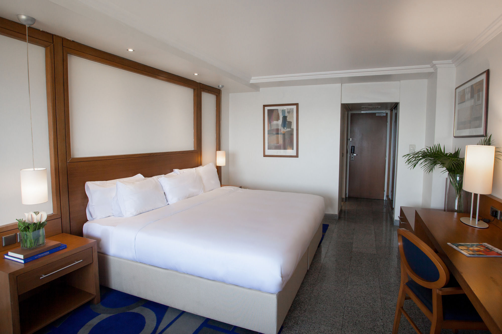 Eko Hotel Main Building Lagos Exterior photo